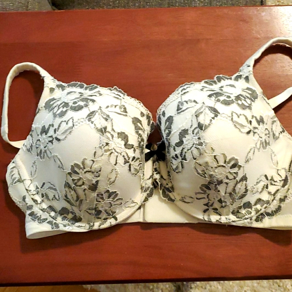 Victoria Secret Bra